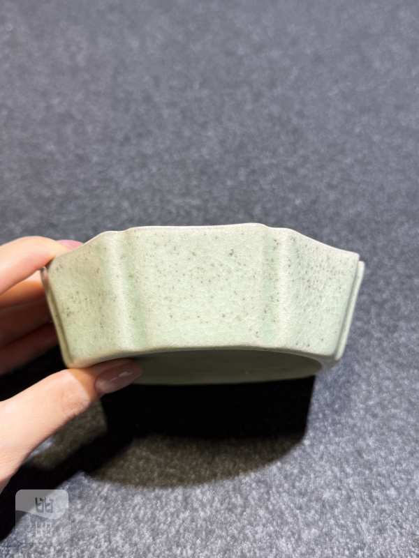 明 青釉倭角花口洗 - 图8